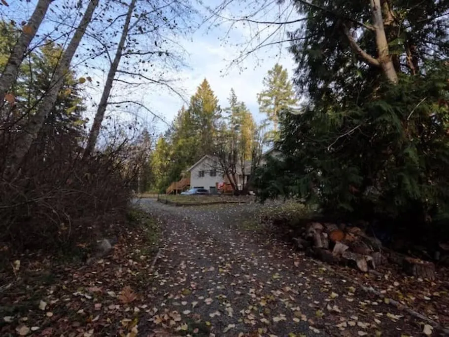 Countryroad Cozy 2 Bedrooms Basement Suite1 Nanaimo Apartment