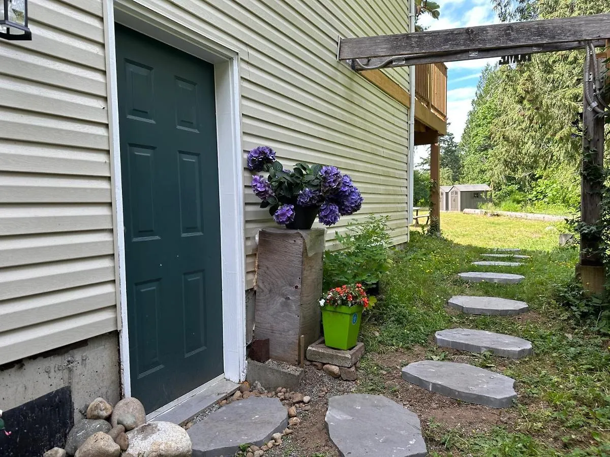 Apartment Countryroad Cozy 2 Bedrooms Basement Suite1 Nanaimo