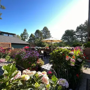Holiday home Garden In -beautiful In, Victoria